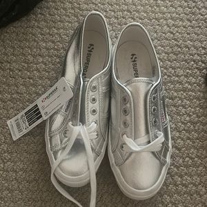 NWT metallic silver superga sneakers
